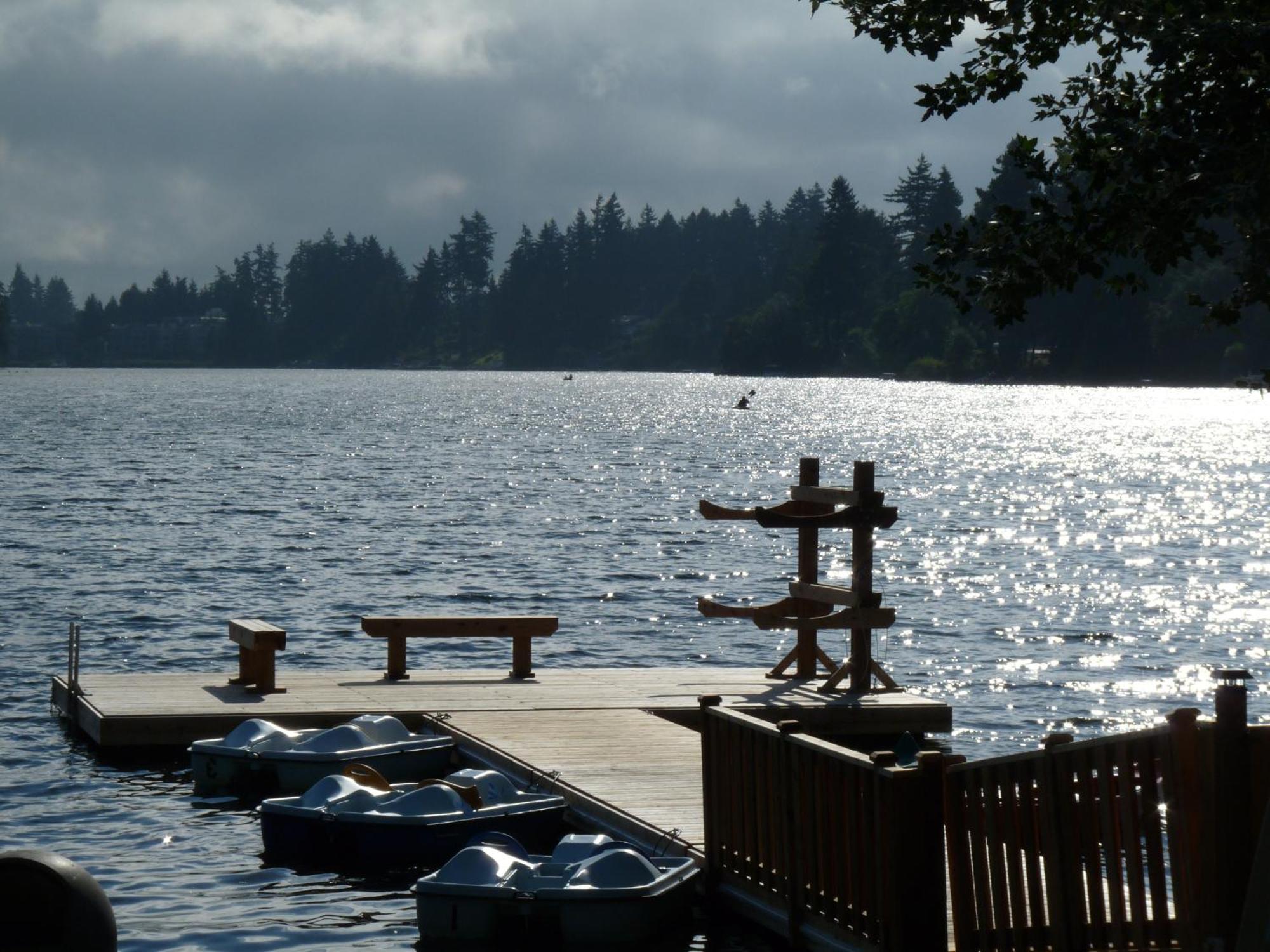 Inn On Long Lake Nanaimo Buitenkant foto